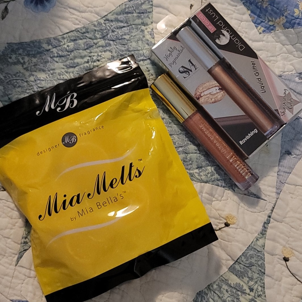 Lip gloss and melts
